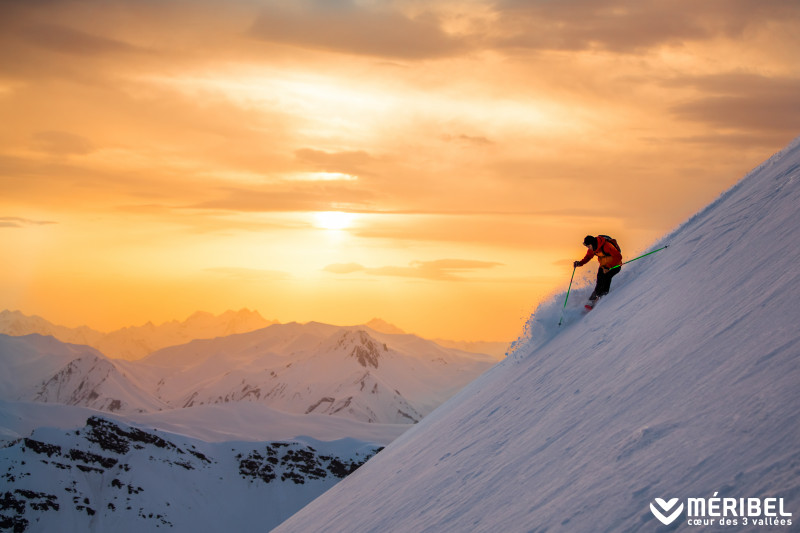 Sunset on méribel slopes