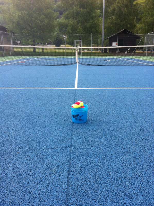 Court tennis Bozel