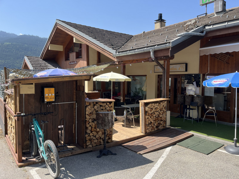 2 Bornes de recharges VAE_Montagny