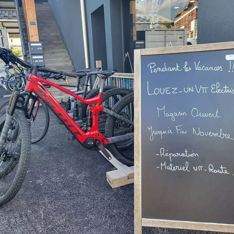 Le Petit Vélo Rouge - Bozel