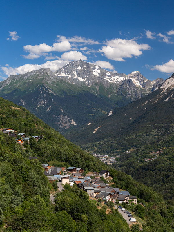 Itinéraire VAE - Notre Dame des Neiges - Bozel - Montagny - © Geoffrey Vabre Itinéraire VAE - Notre Dame des Neiges - Bozel - Montagny