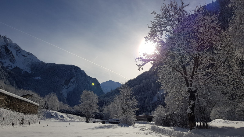 Location vacances - Planay - Vallée de Bozel -  Vue Hiver