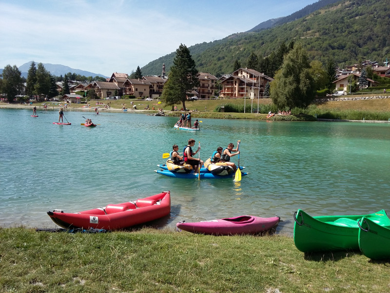 Kayak lac de Bozel - © Moutiers canoe kayak Kayak lac de Bozel